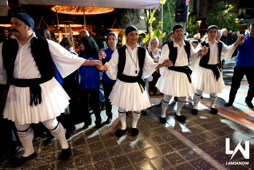 LAMIA POLIS KAI GAITANAKIA 41