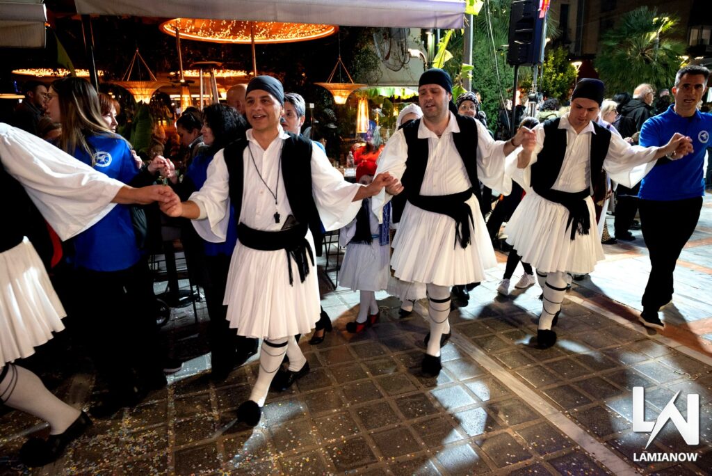 LAMIA POLIS KAI GAITANAKIA 42