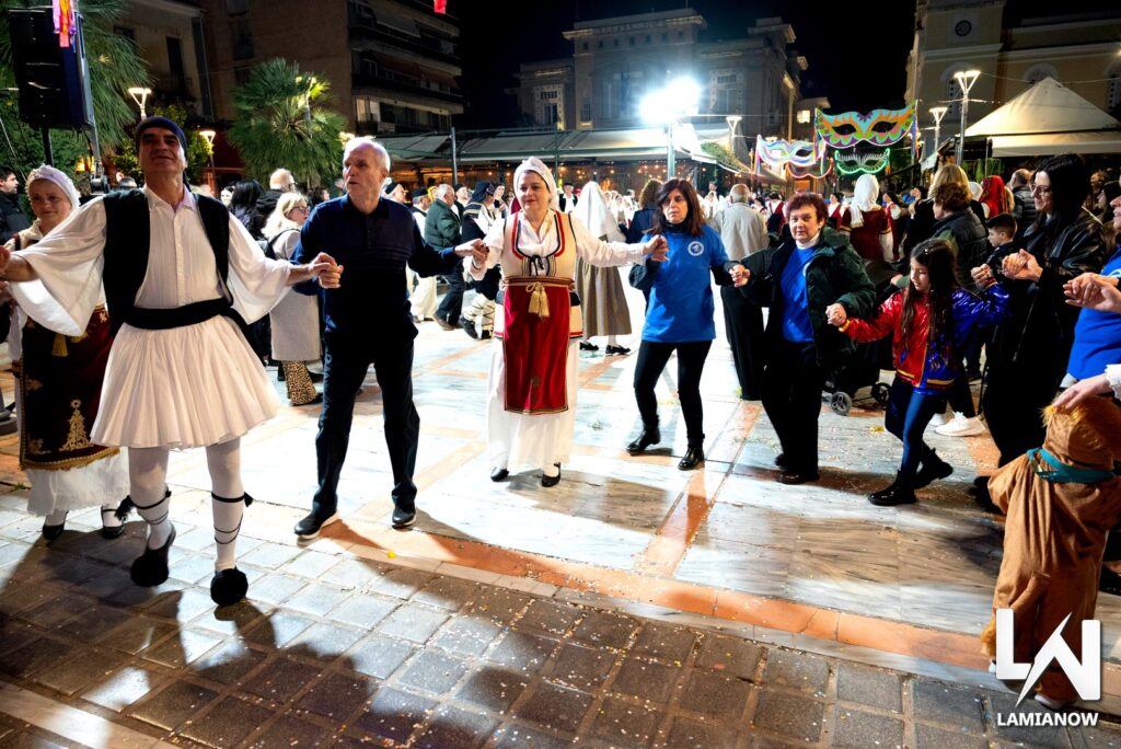 LAMIA POLIS KAI GAITANAKIA 48