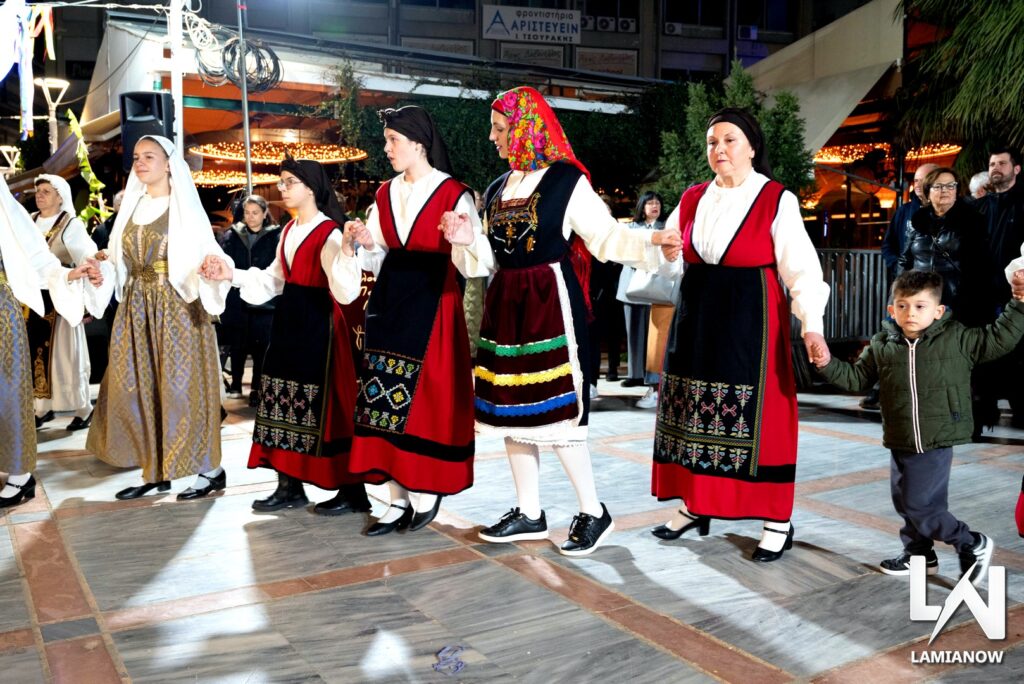 LAMIA POLIS KAI GAITANAKIA 72