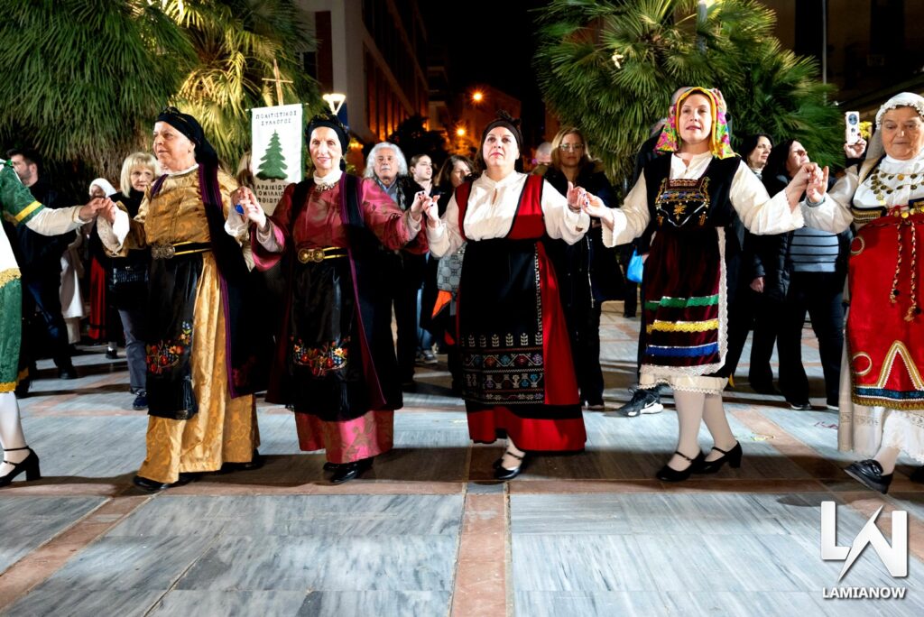 LAMIA POLIS KAI GAITANAKIA 77