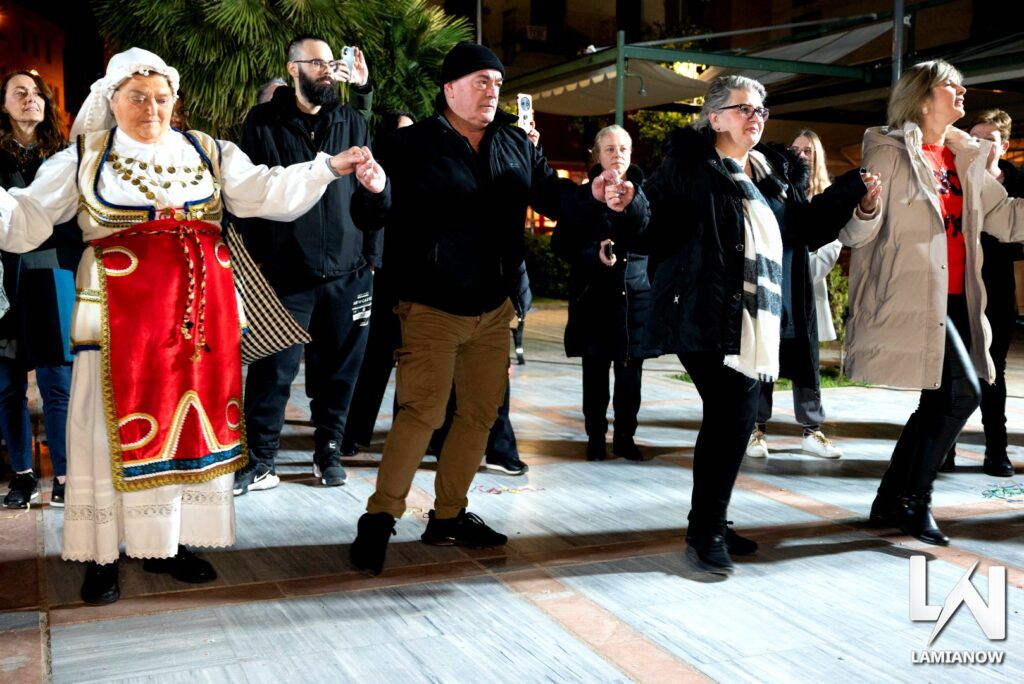 LAMIA POLIS KAI GAITANAKIA 81