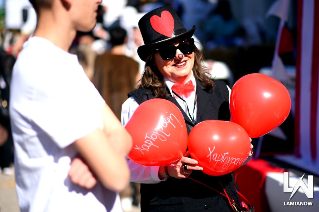 karnabali makrakomis 2026 128