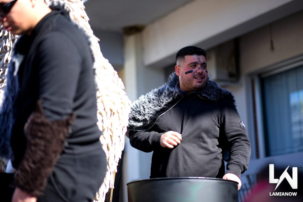 karnabali makrakomis 2026 132