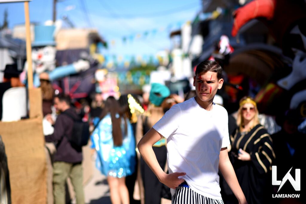 karnabali makrakomis 2026 145