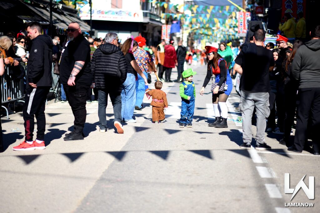 karnabali makrakomis 2026 182