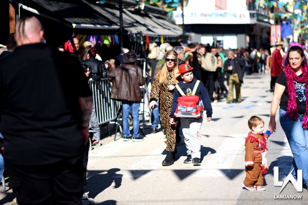 karnabali makrakomis 2026 183