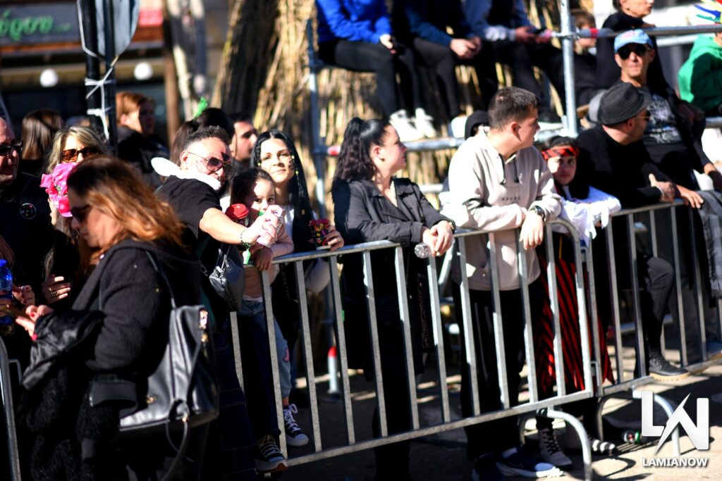 karnabali makrakomis 2026 192