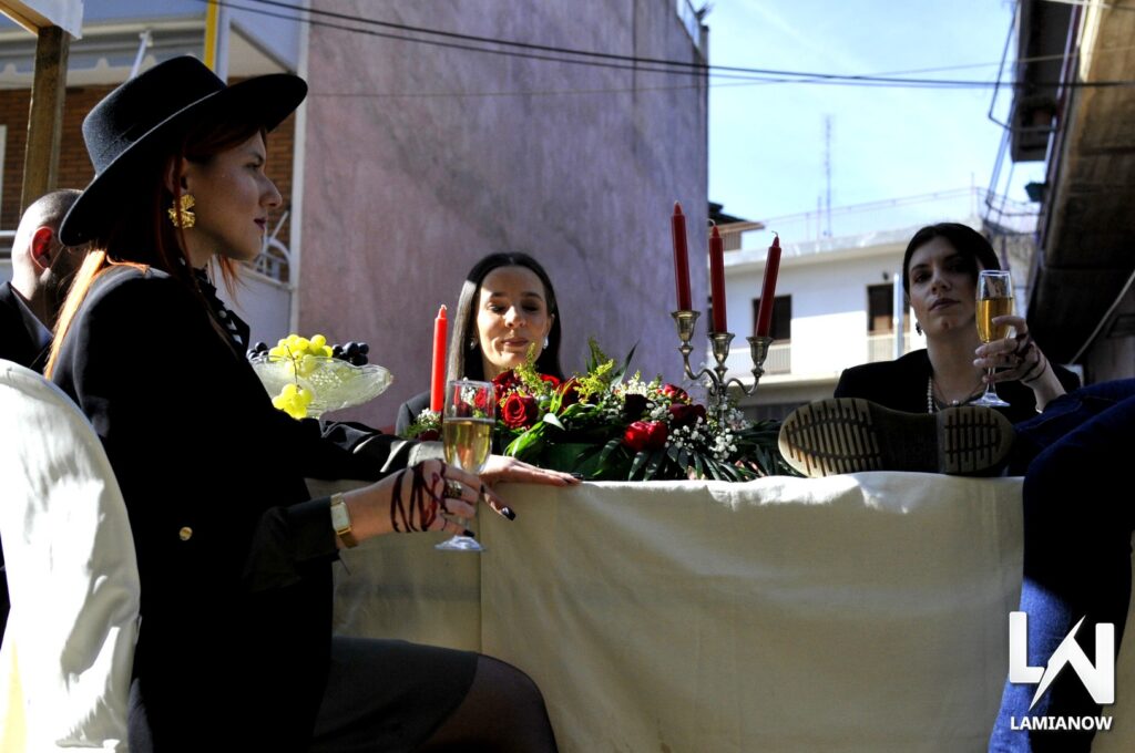 karnabali makrakomis 2026 23