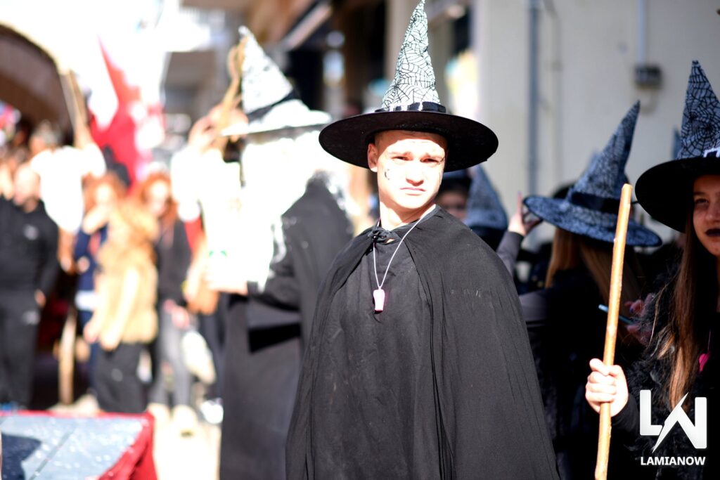 karnabali makrakomis 2026 233