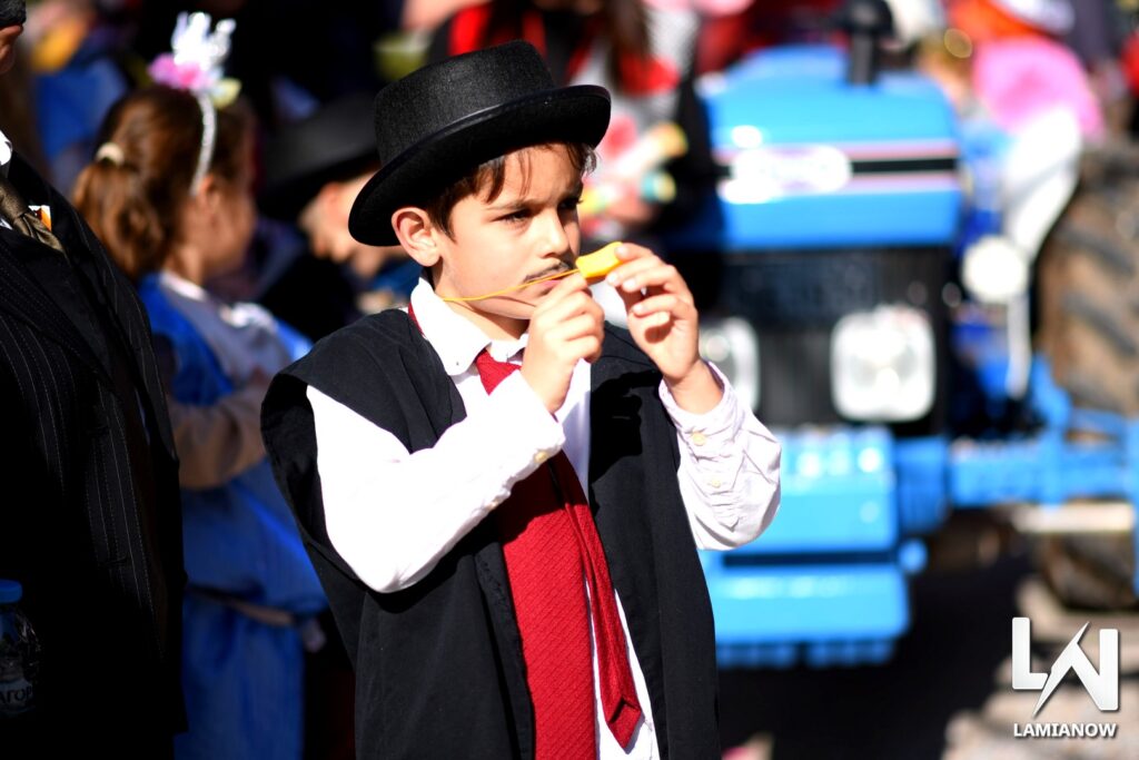 karnabali makrakomis 2026 239