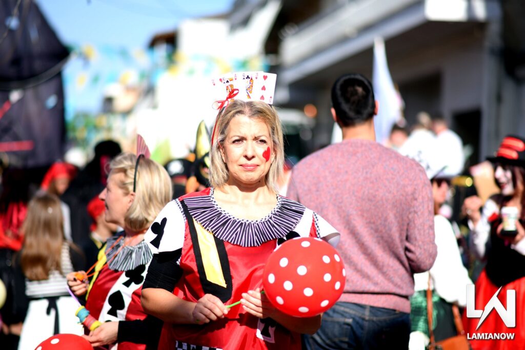 karnabali makrakomis 2026 244