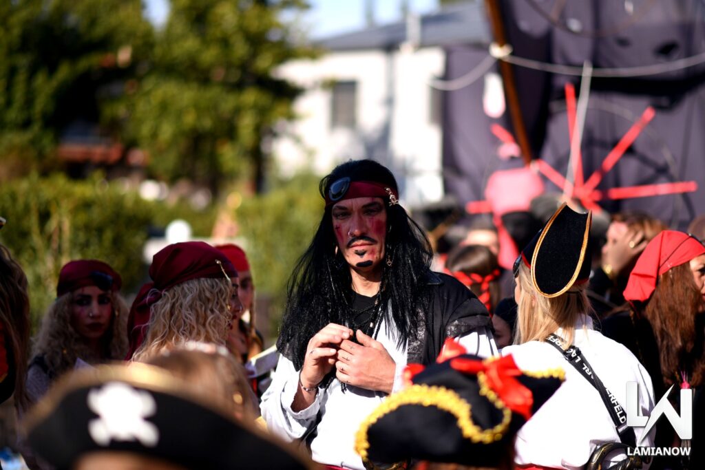 karnabali makrakomis 2026 249