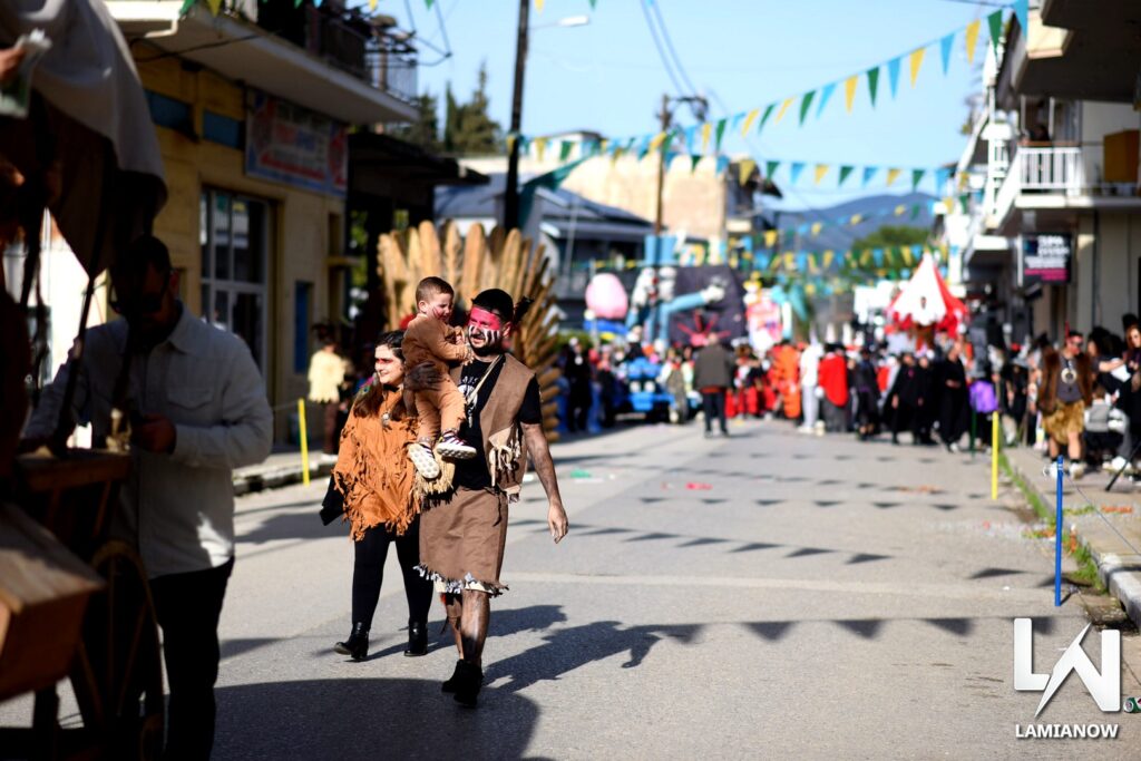 karnabali makrakomis 2026 258