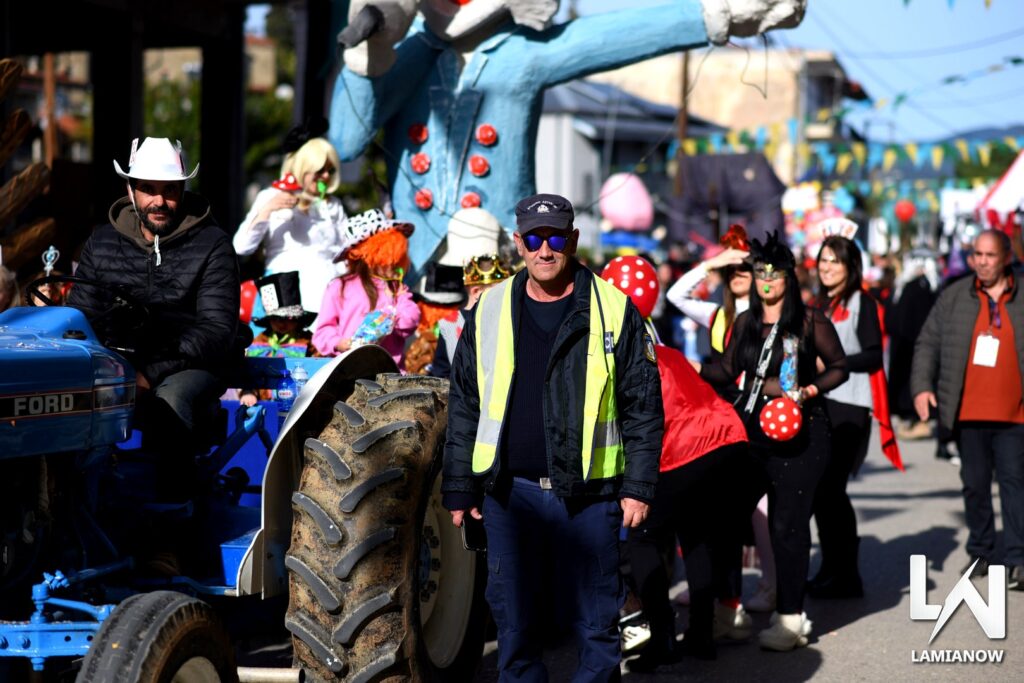 karnabali makrakomis 2026 263