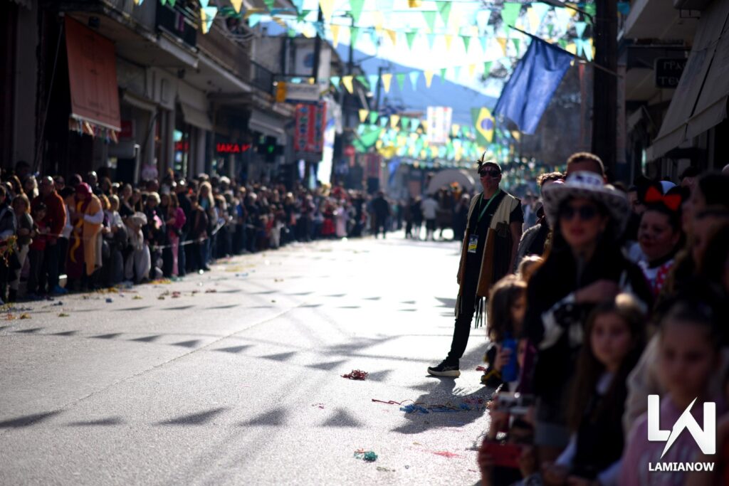 karnabali makrakomis 2026 277