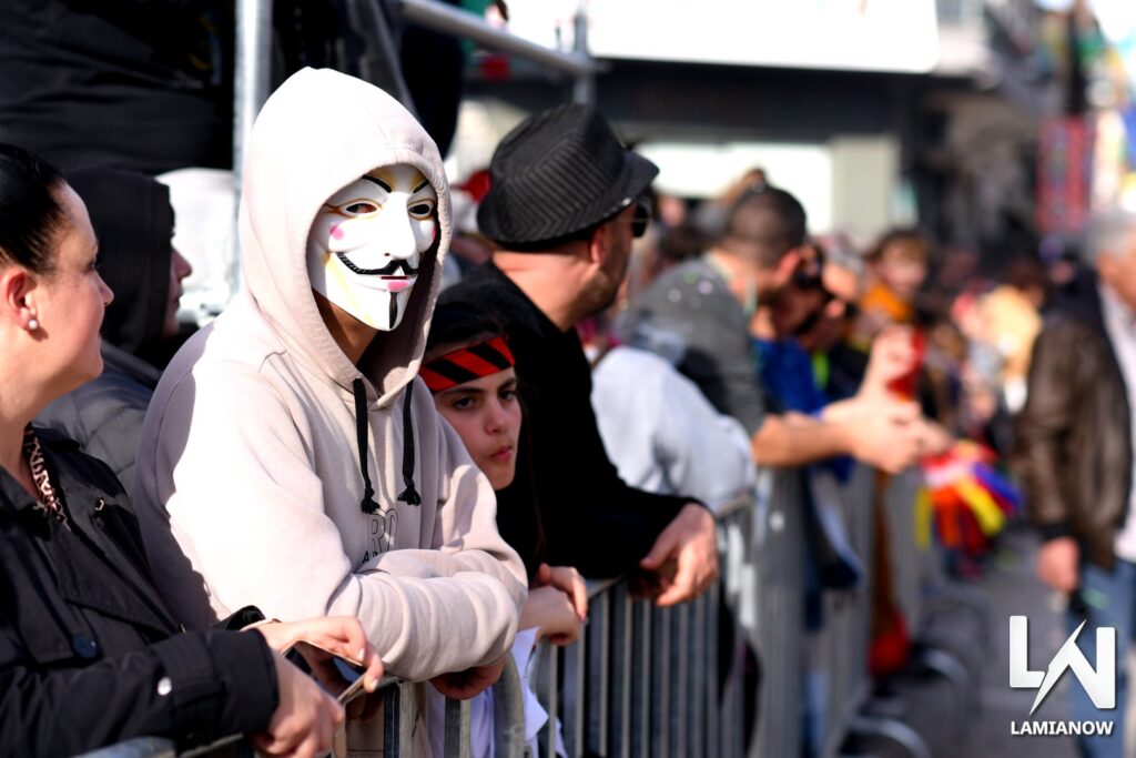 karnabali makrakomis 2026 283