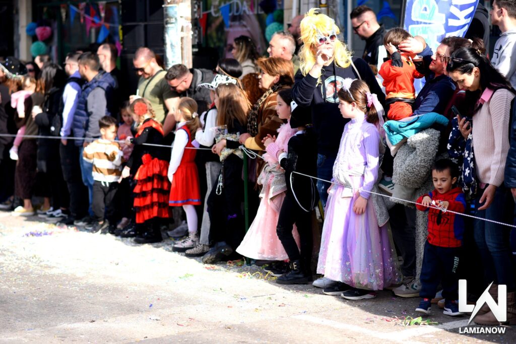 karnabali makrakomis 2026 284