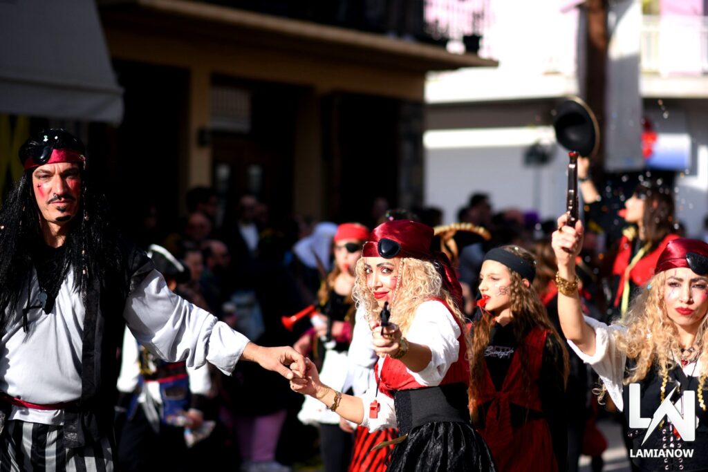 karnabali makrakomis 2026 293