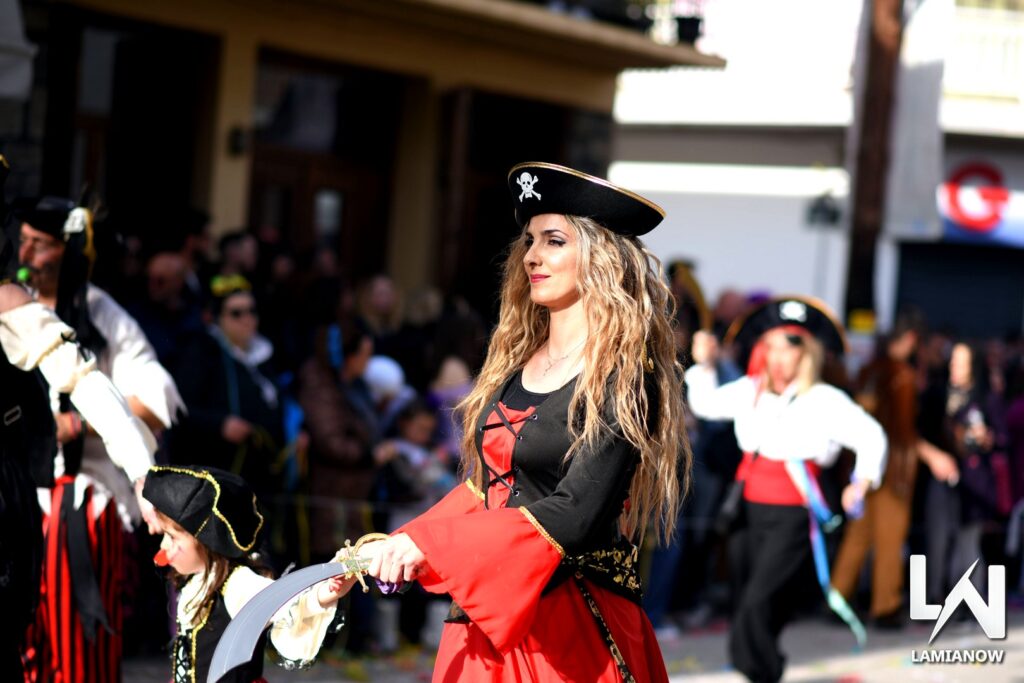 karnabali makrakomis 2026 297