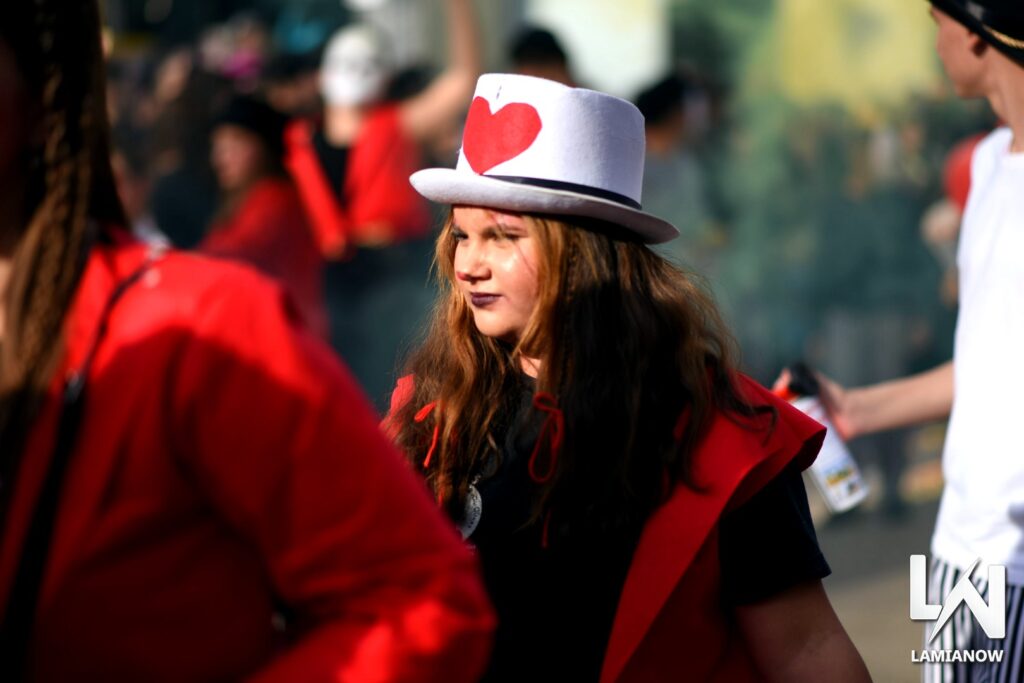 karnabali makrakomis 2026 310