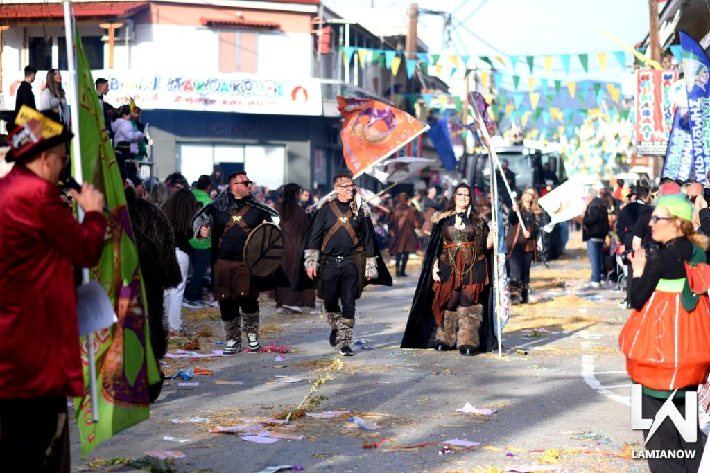 karnabali makrakomis 2026 342