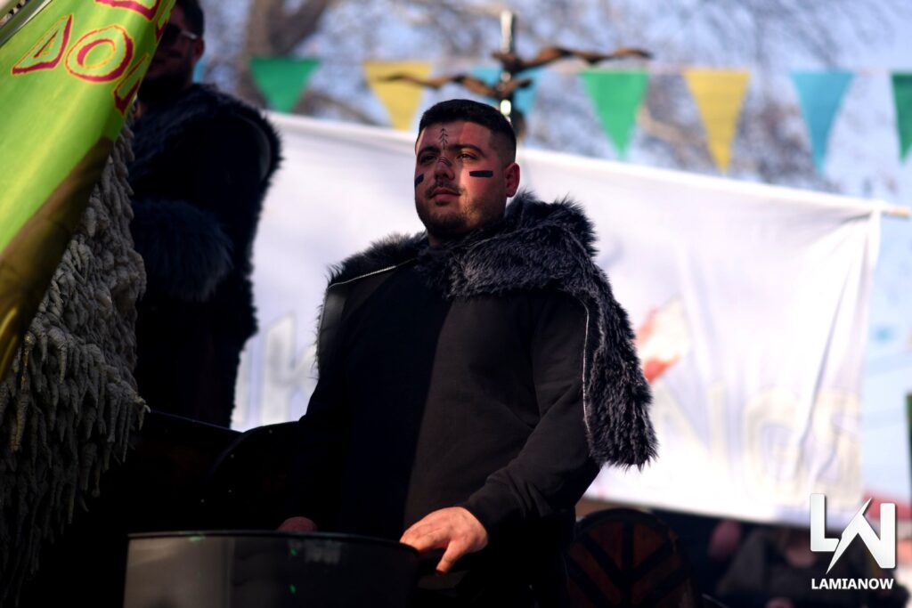 karnabali makrakomis 2026 349