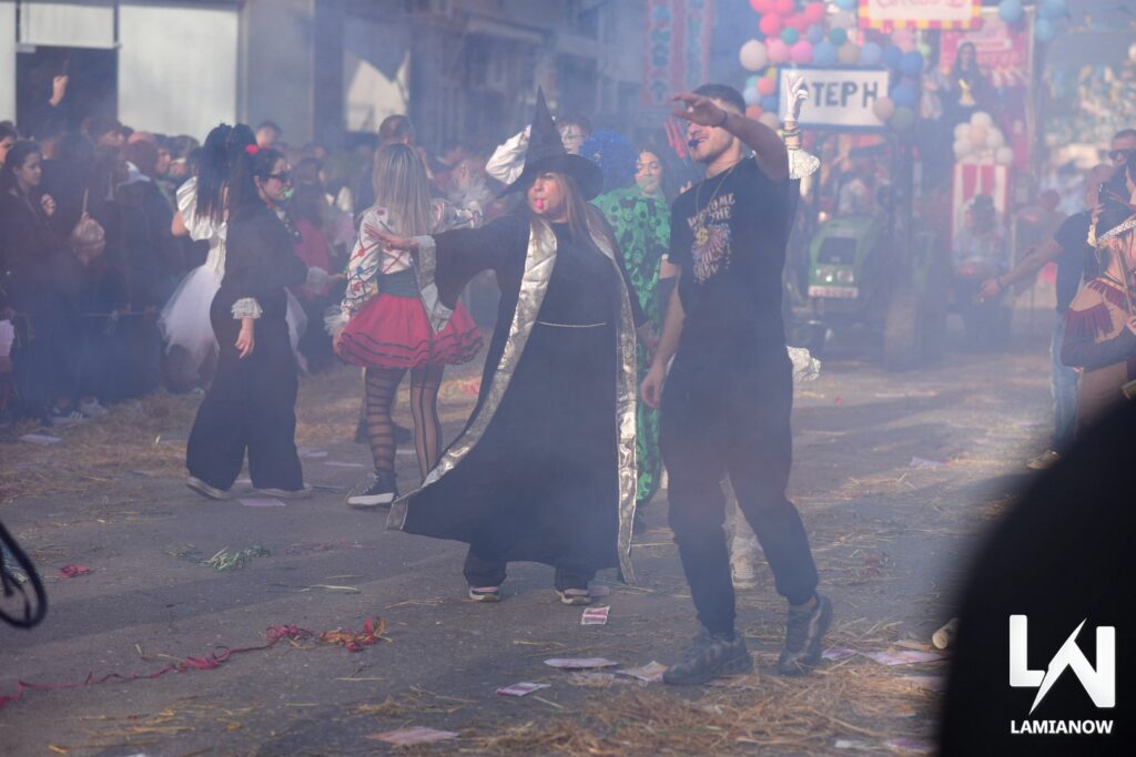 karnabali makrakomis 2026 355