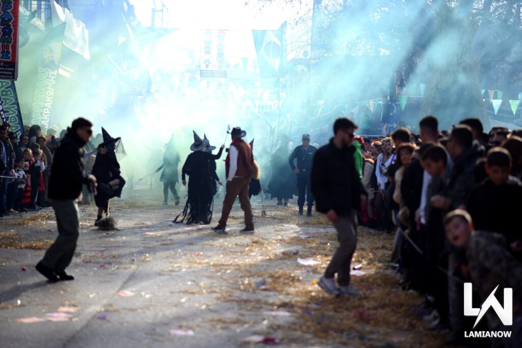 karnabali makrakomis 2026 392