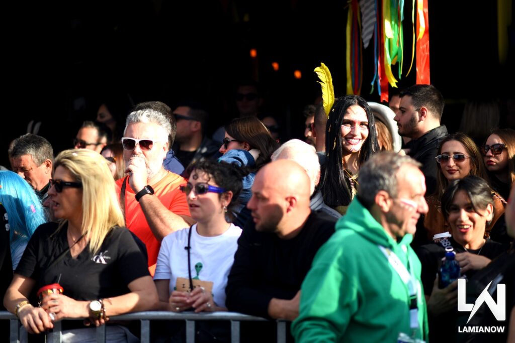 karnabali makrakomis 2026 395