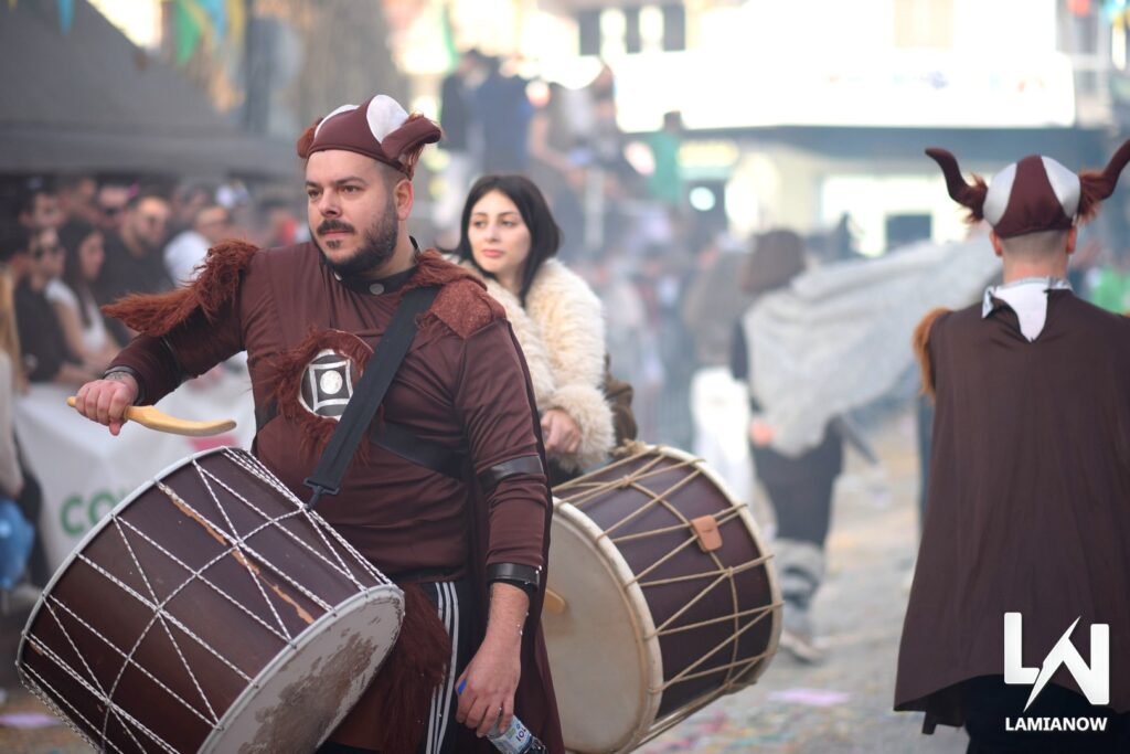 karnabali makrakomis 2026 406