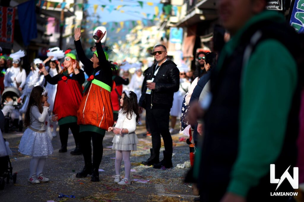 karnabali makrakomis 2026 408