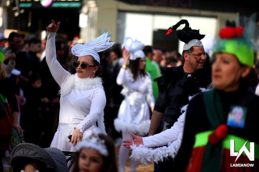 karnabali makrakomis 2026 413