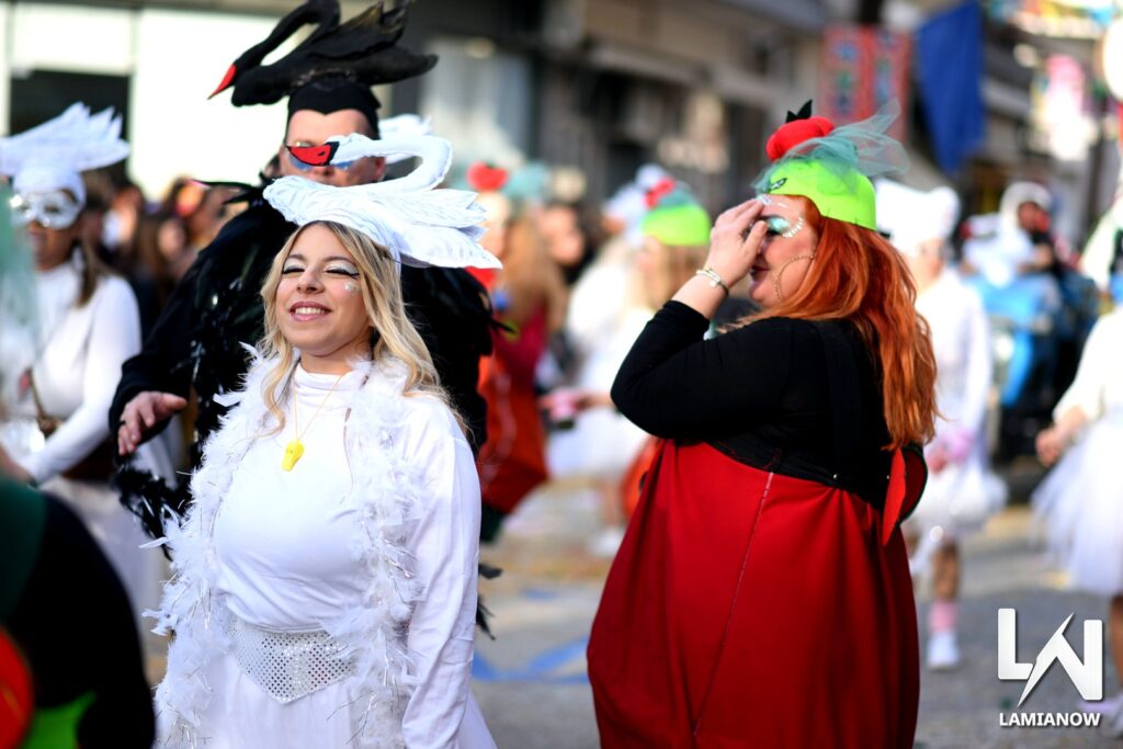 karnabali makrakomis 2026 416