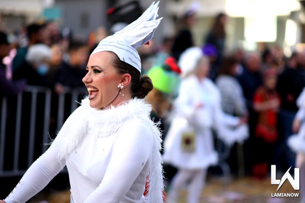 karnabali makrakomis 2026 417