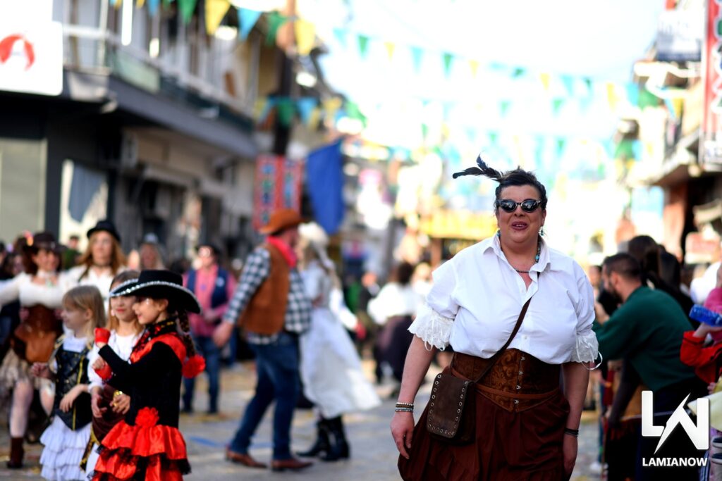 karnabali makrakomis 2026 427