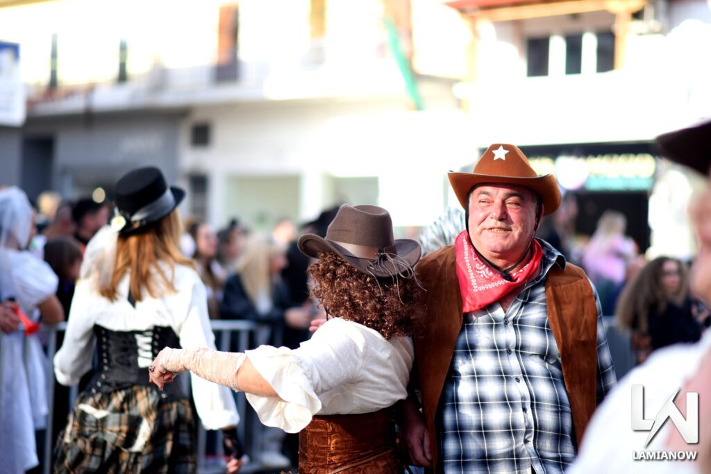 karnabali makrakomis 2026 431