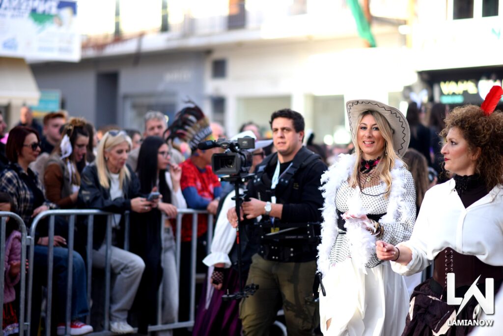 karnabali makrakomis 2026 433