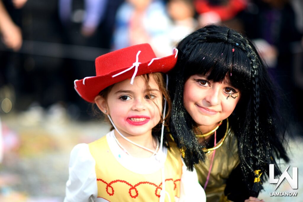 karnabali makrakomis 2026 459