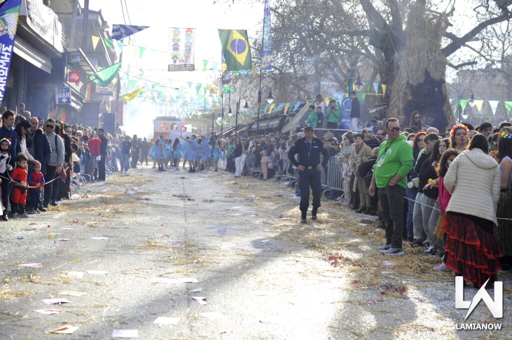 karnabali makrakomis 2026 46