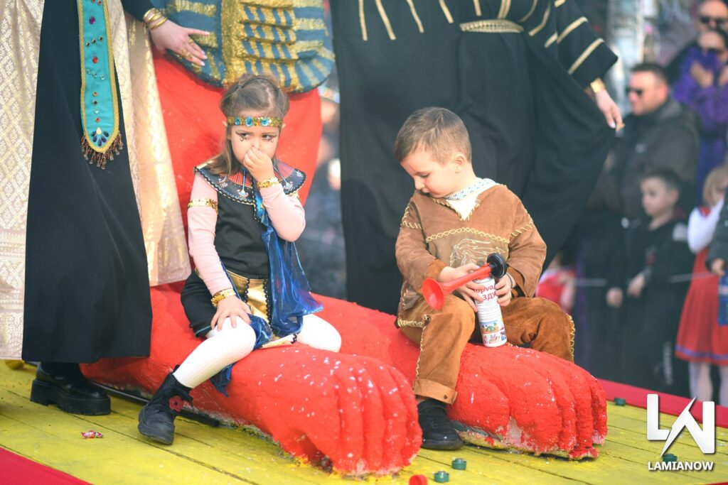 karnabali makrakomis 2026 467