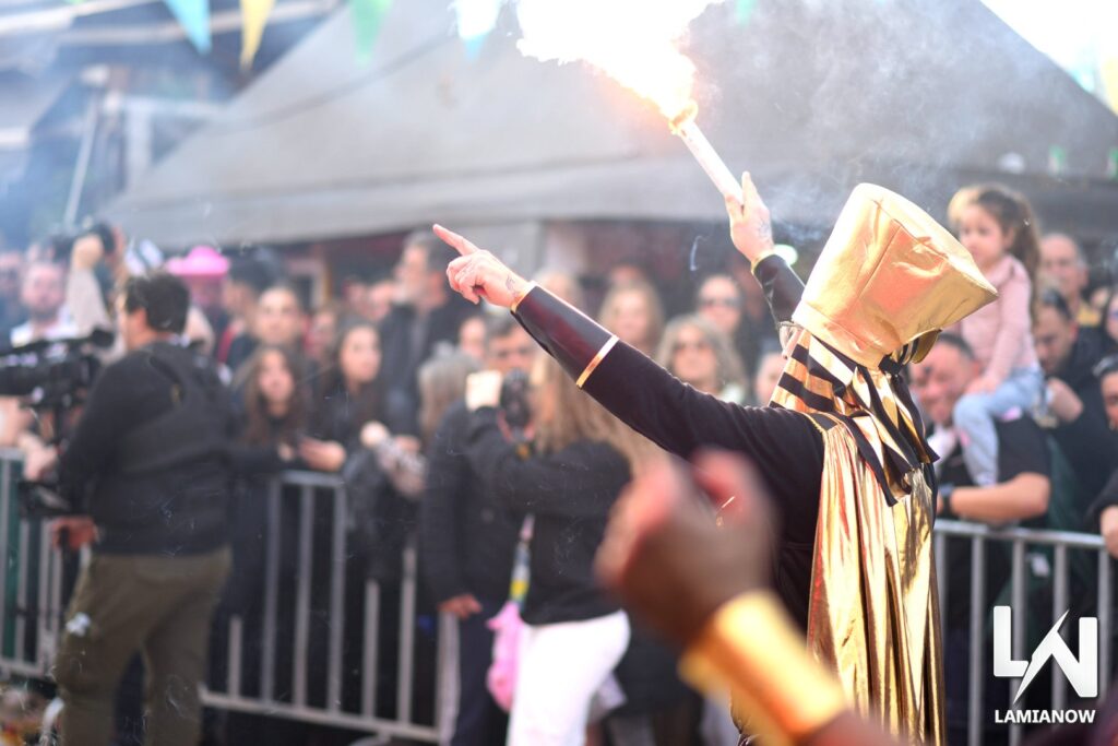 karnabali makrakomis 2026 469