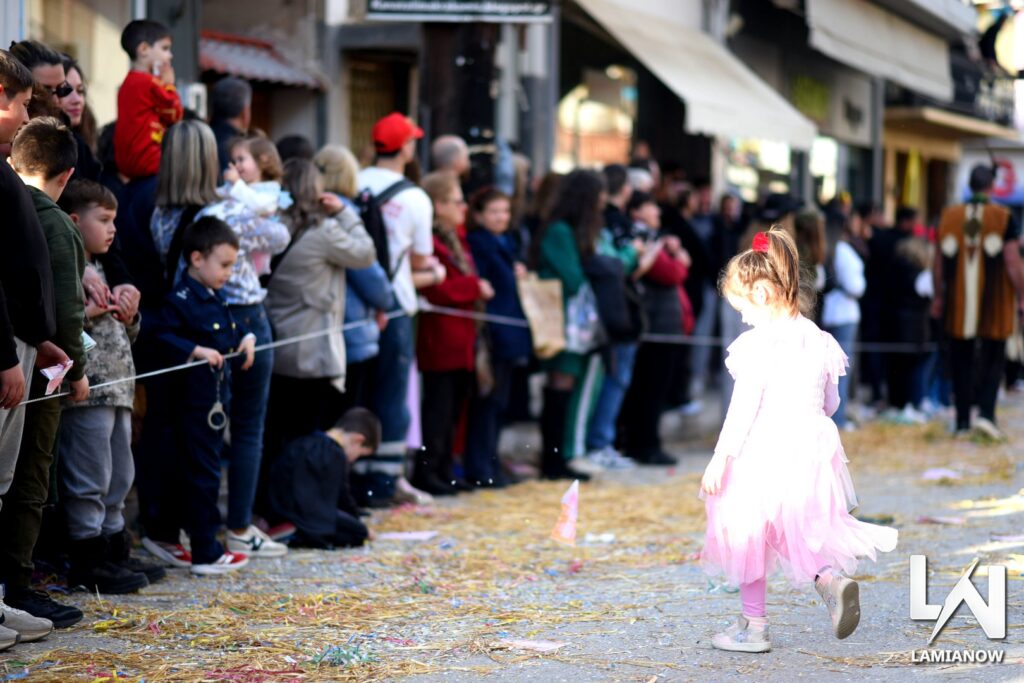 karnabali makrakomis 2026 478