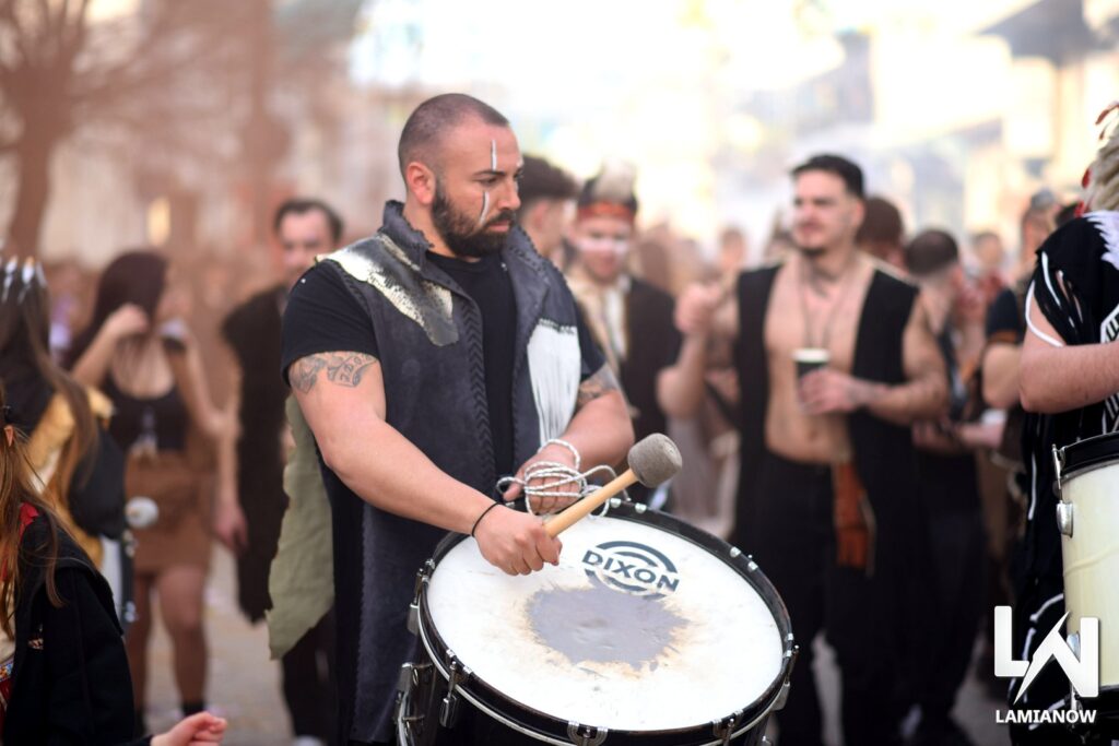 karnabali makrakomis 2026 499