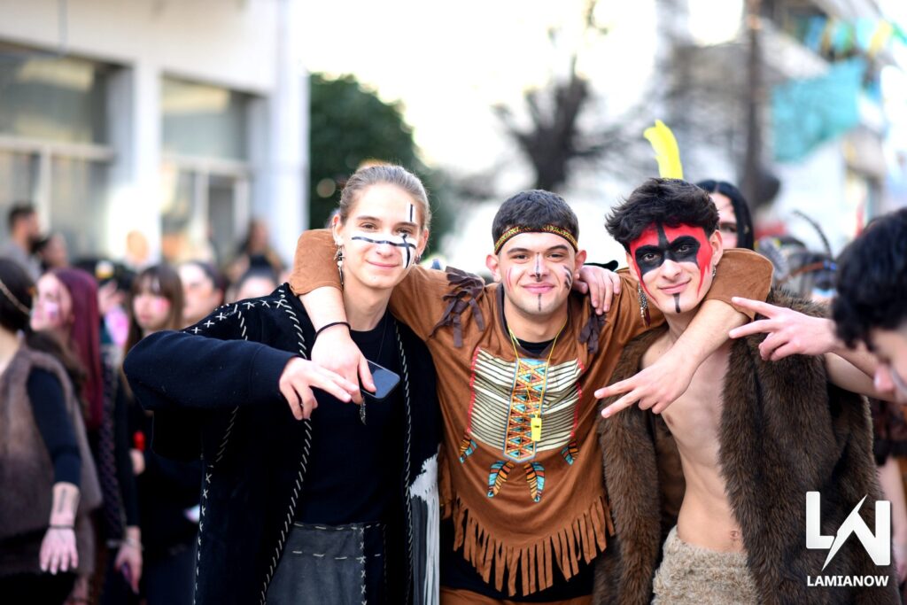 karnabali makrakomis 2026 533