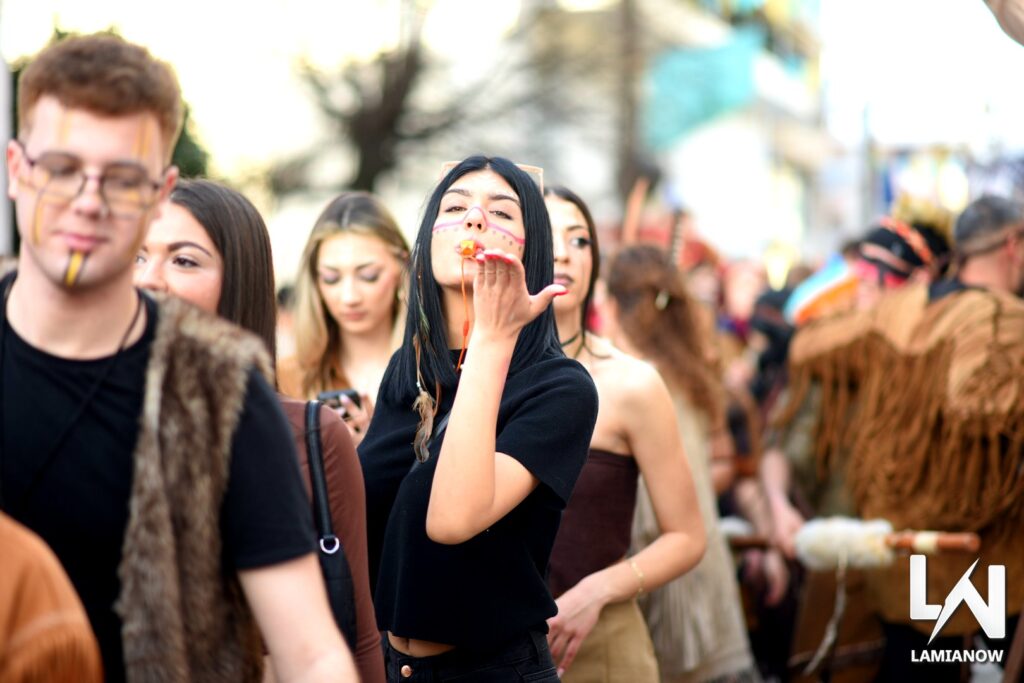 karnabali makrakomis 2026 548