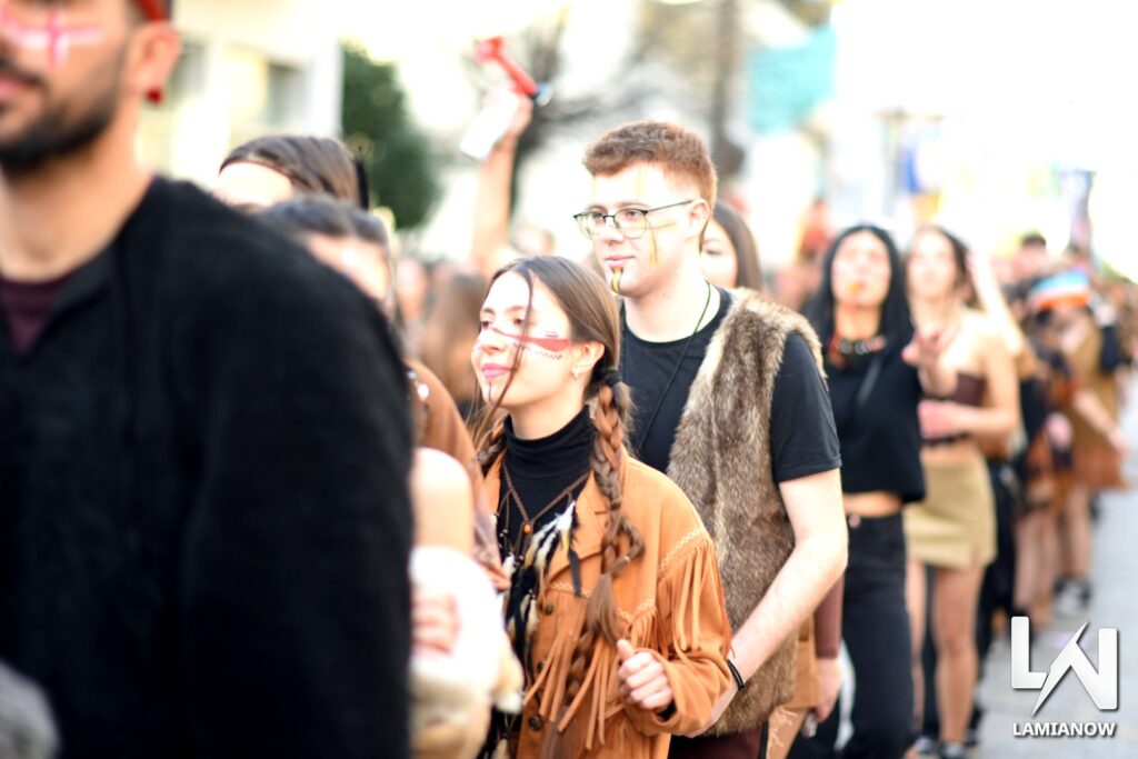 karnabali makrakomis 2026 556