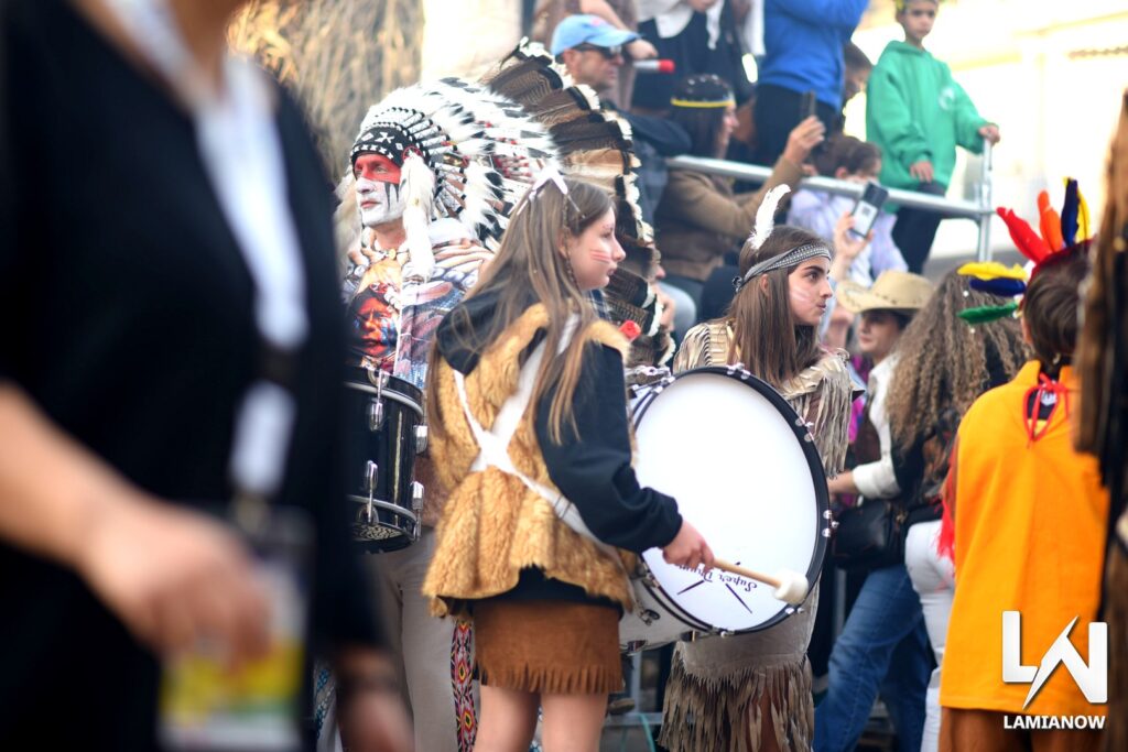 karnabali makrakomis 2026 577