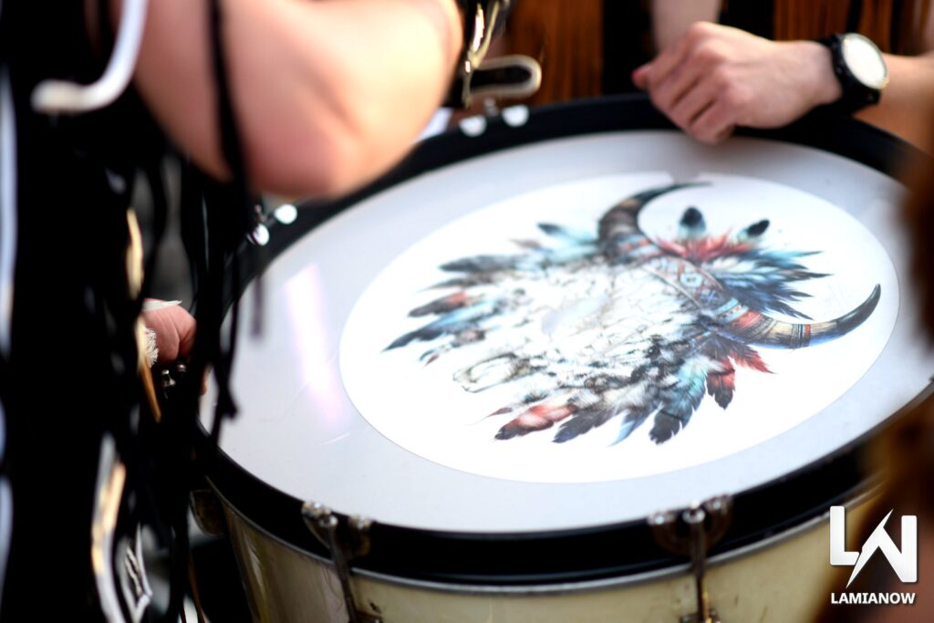 karnabali makrakomis 2026 578