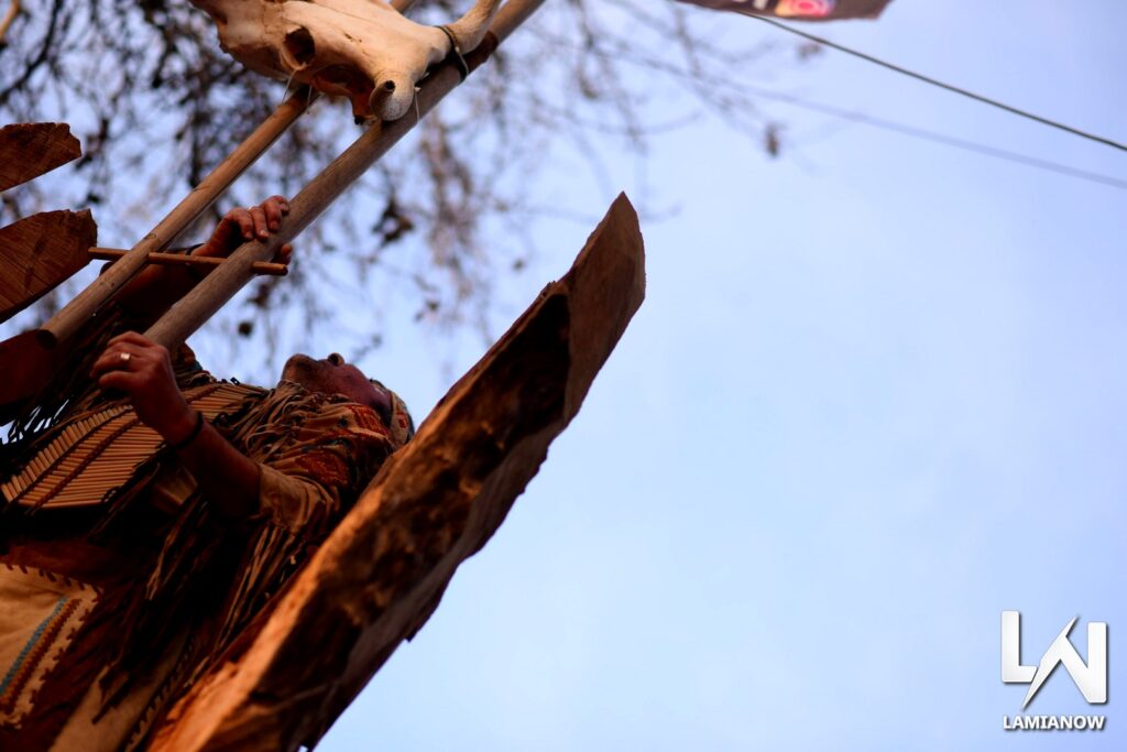 karnabali makrakomis 2026 629